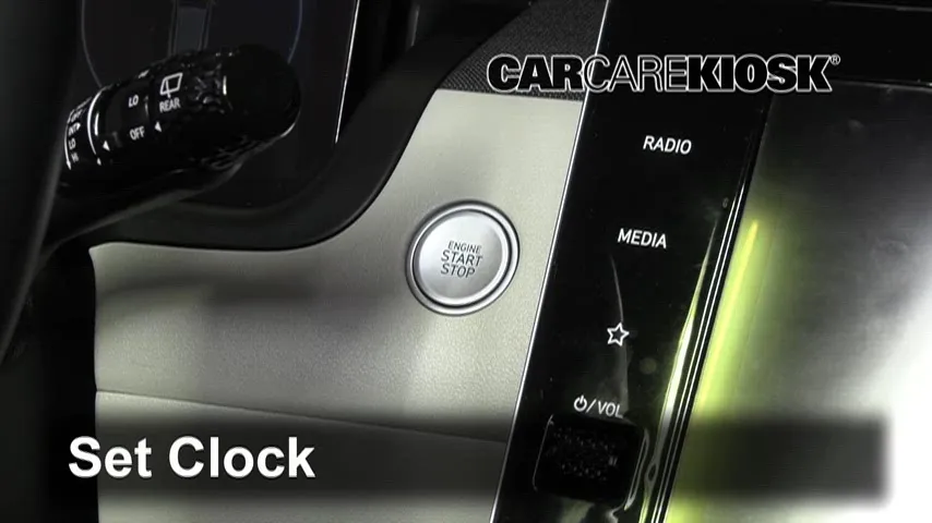 2022 Hyundai Tucson SEL 2.5L 4 Cyl. Clock